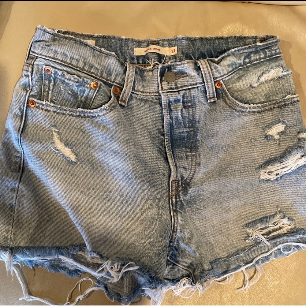 Levi’s Wedgie Shorts